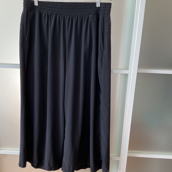 Zella Pants - Nordstrom In Flowy Crop Wide Leg Black Size 2X - Elastic Waist - Picture 4 of 4